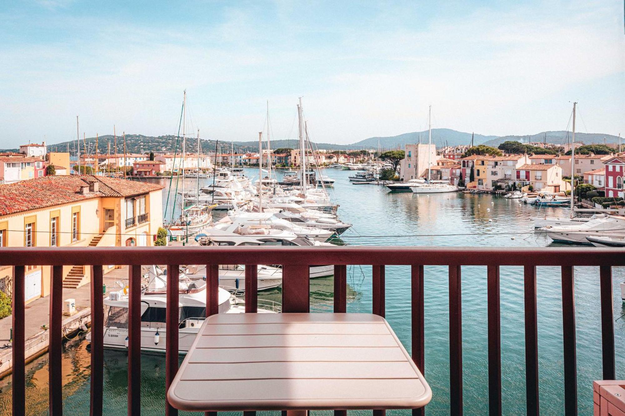 Le Suffren Hotel Grimaud Exterior photo